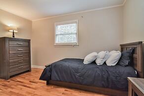 Grey Eagle Cottage with Hot Tub