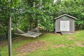 Grey Eagle Cottage with Hot Tub