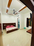 Ahem Palace Home Stay