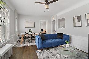 Skokie 2BR Apt - Bright & Central