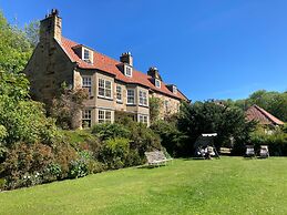 Groves Hall Garden Apartment Whitby
