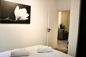 Theo Apartments in Athens Center