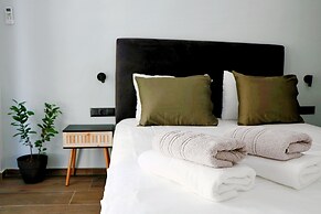 Theo Apartments in Athens Center