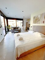 Theo Apartments in Athens Center