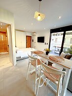 Theo Apartments in Athens Center