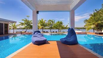 Houseboats By DAE Colombo