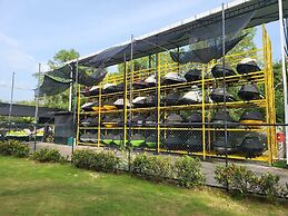 Houseboats By DAE Colombo