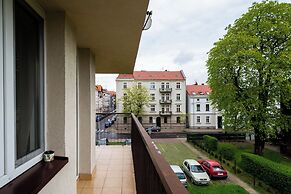 Family - by Kairos Apartments