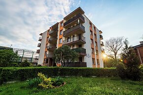 Family - by Kairos Apartments