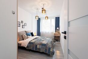 Family - by Kairos Apartments