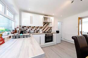 Erin's Cottage in Merthyr Tydfil