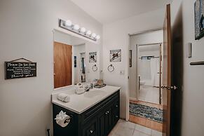 52mbr - Hot Tub - Pets Ok - Generator - Wifi