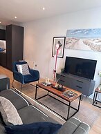 City Centre - 2-bed High Rise Apartment - Sleeps 4