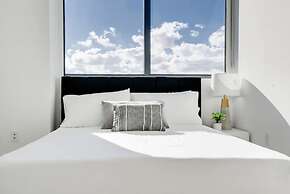 Miami Paraiso Modern Rooftop Pool Walk to Midtown