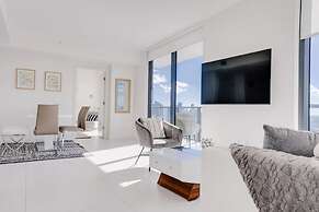Miami Paraiso Modern Rooftop Pool Walk to Midtown