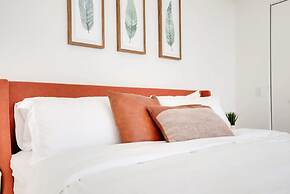 Miami Paraiso Modern Rooftop Pool Walk to Midtown