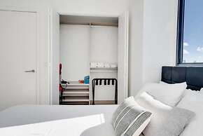 Miami Paraiso Modern Rooftop Pool Walk to Midtown