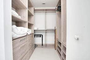 Miami Paraiso Modern Rooftop Pool Walk to Midtown