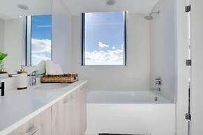 Miami Paraiso Modern Rooftop Pool Walk to Midtown