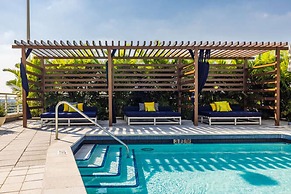 Miami Vice Chic Pool and Steps to Midtown Shops