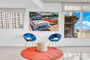 Miami Vice Chic Pool and Steps to Midtown Shops