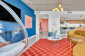 Miami Vice Chic Pool and Steps to Midtown Shops