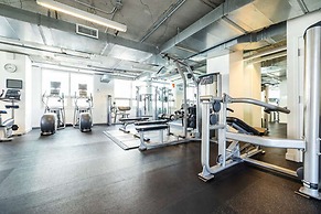 Miami Vice Chic Pool and Steps to Midtown Shops