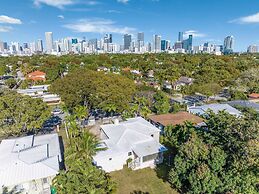 Casa de Jai- Your Green Space Near Brickell