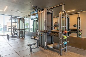 Rumrunner Downtown Pool Gym Full Service Tower