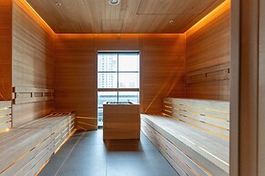 Rumrunner Downtown Pool Gym Full Service Tower