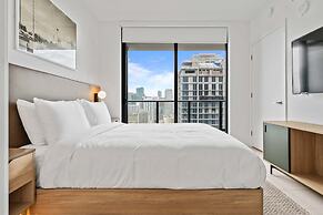 Bayside Breeze Downtown Luxury Tower Pool Gym