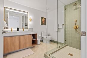 Bayside Breeze Downtown Luxury Tower Pool Gym