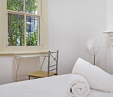 Kozyguru | Ashfield | Cozy 4 Bedroom House