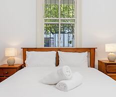 Kozyguru | Ashfield | Cozy 4 Bedroom House