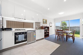 Kozyguru | Austral | Convenient 4 X Ensuite House