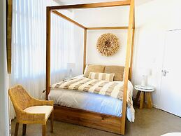 Kozyguru | Botany | 3 Bedroom Designer Holiday Apt