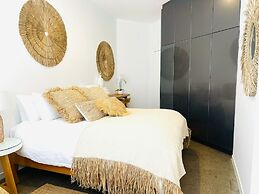 Kozyguru | Botany | 3 Bedroom Designer Holiday Apt