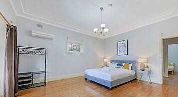 Kozyguru | Campsie | Oldie-Goodie Look 4 Bed House