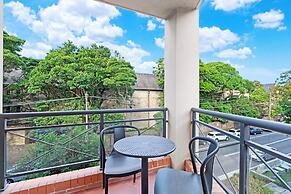 Kozyguru | Camperdown | Cozy 2-Bed Apt + Parking