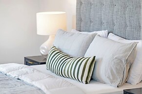 Kozyguru | Camperdown | Cozy 2-Bed Apt + Parking