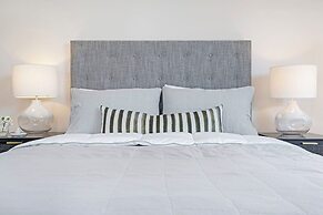 Kozyguru | Camperdown | Cozy 2-Bed Apt + Parking