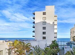 Kozyguru | Cronulla | 1 Bed Apt Next To Beach
