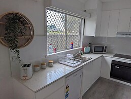 Kozyguru | Fairfield 3 Bed House Netflix &Free Parking