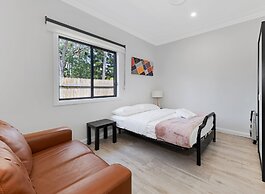 Kozyguru | Glenbrook | Renovated 5 Room House