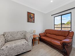 Kozyguru | Glenbrook | Renovated 5 Room House