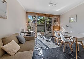 Kozyguru | Glebe | Cozy 2 Bedroom Terrace House