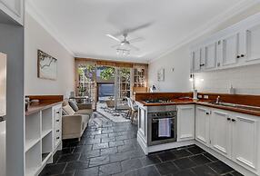 Kozyguru | Glebe | Cozy 2 Bedroom Terrace House