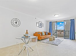 Kozyguru | Haymarket Syd | Overly Warm | 1 Bed Apt