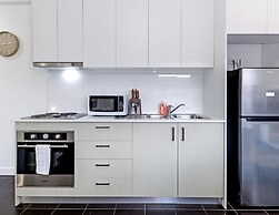 Kozyguru | Harris Park | Charming 1R Two-Story Apt