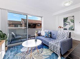 Kozyguru | Harris Park | Charming 1R Two-Story Apt